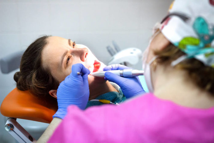 Wizyta u dentysty - o czym należy pamiętać?