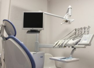 Zgrzytanie zębami u dzieci – przyczyny i sposoby leczenia